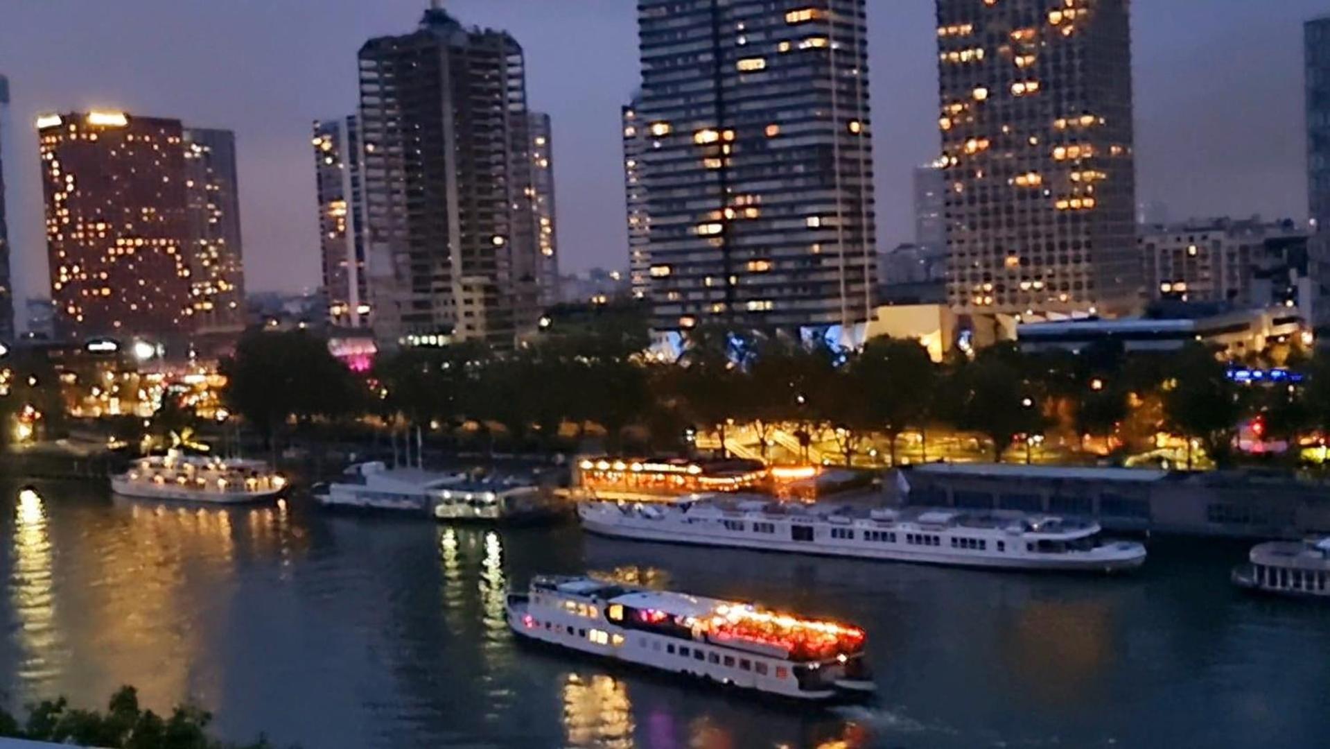 Appartement Vue Tour Eiffel Paris 16 Eme Dış mekan fotoğraf
